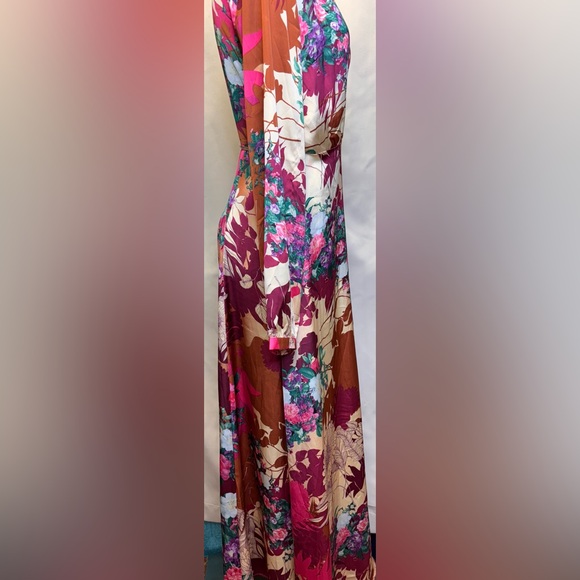 Lulus Put on a Smile Blue Floral Print Satin Wrap Maxi Dress Size Large - Picture 4 of 14